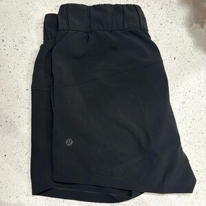 Women’s LULULEMON shorts, size 6